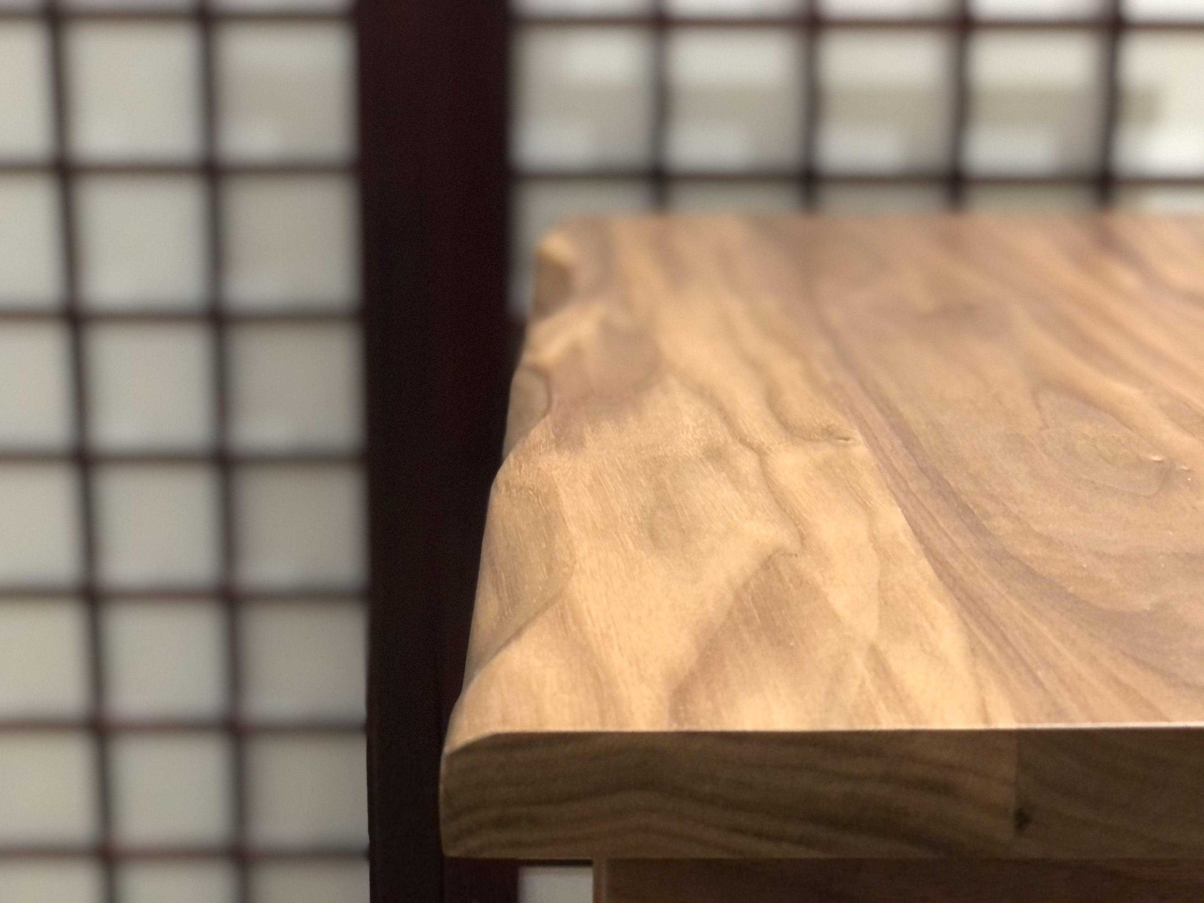 浪系列直立茶幾 - 多種木材