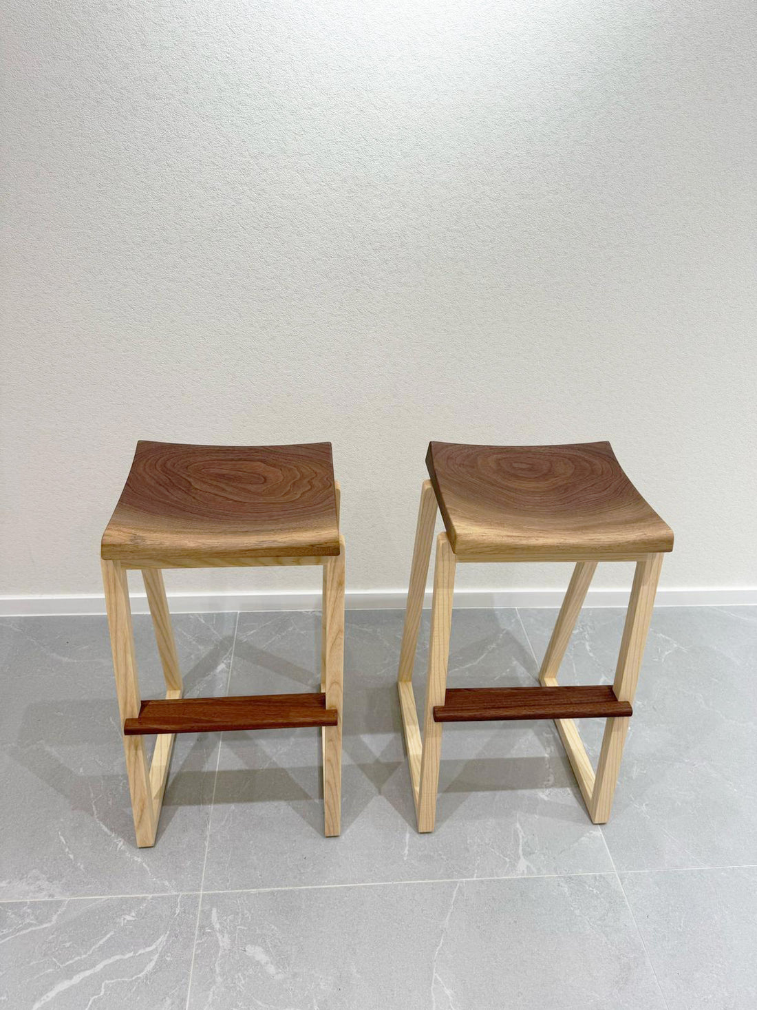 一枚板吧椅 - 木種按季節限定