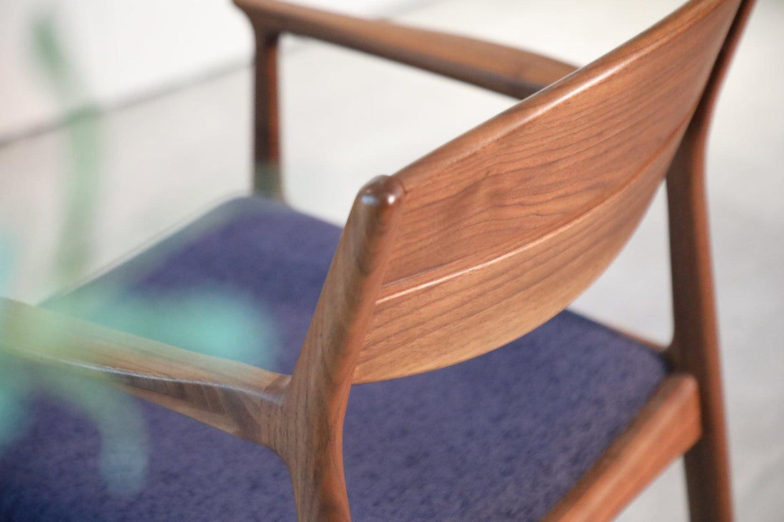 幸之座扶手餐椅 - 胡桃/櫻桃